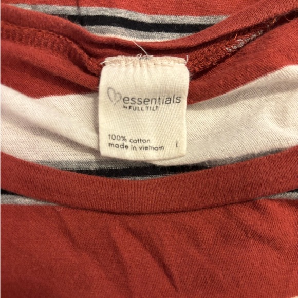 Tilly's red and white striped basic soft tee size L - Picture 8 of 8